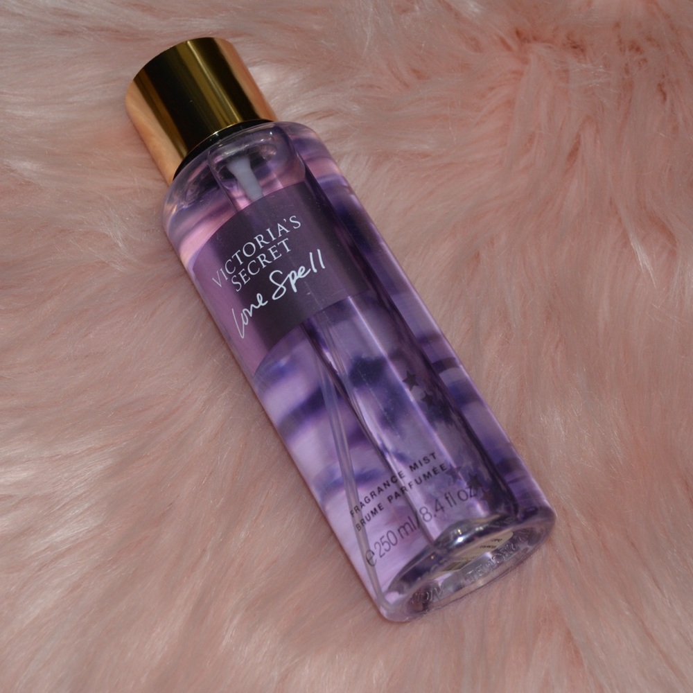 Victoria’s Secret Love Spell Fragrance Mist 8.4 oz NEW